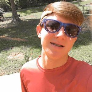 Meet your Posher, Cameron